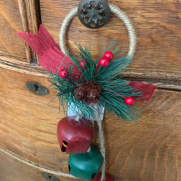 🆕 MERRY BRIGHT Christmas Bells Doorknocker - Picture 6 of 10